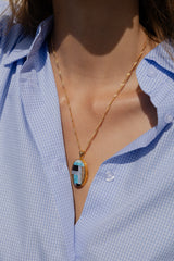 amour pierre de protection turquoise nacre santal médaillon transmission Les Félicités