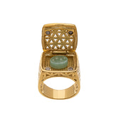 chevalière Harmonie plaqué or vendu en coffret 7 pierres de protection à insérer ouverture sur le dessus comme à l'époque des chevaliers on y trouvait du poison