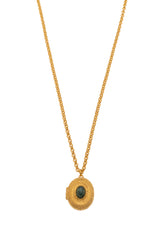 coffret médaillon romain plaqué or gravée comme une ancienne moulure , jade au centre et  fleur de vie représentée au verso  médaillon de protection