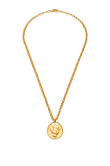 collier en plaqué or doré avec sa chaîne et une médaille représentant une colombe qui prend son envol et tenant dans son bec une branche d'olivier de la marque Les Félicités 
